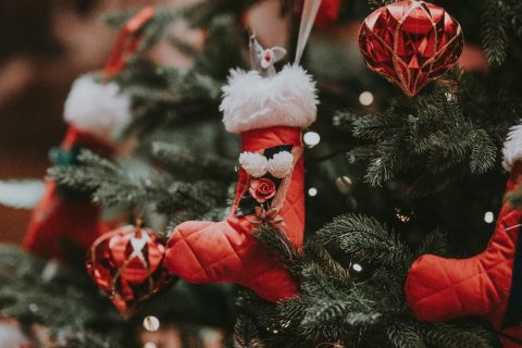 Holiday Decorations and the Polite Range