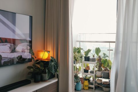 Keeping a Small Apartment Warm in Winter Without a Huge Bill